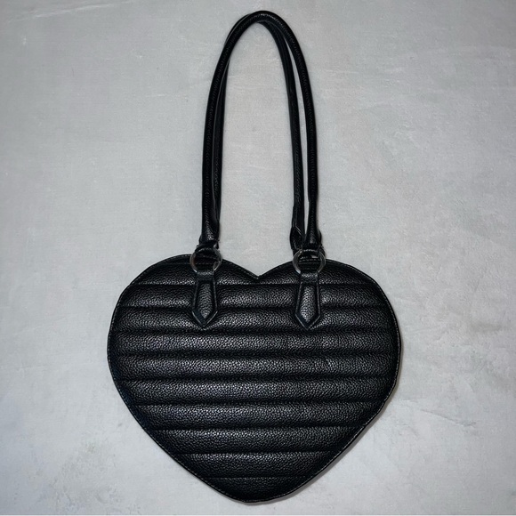 Lux de Ville Matte Black Heart Shoulder Bag - Picture 2 of 10